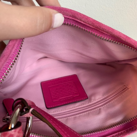 Coach Handbag - Picture 2 of 3